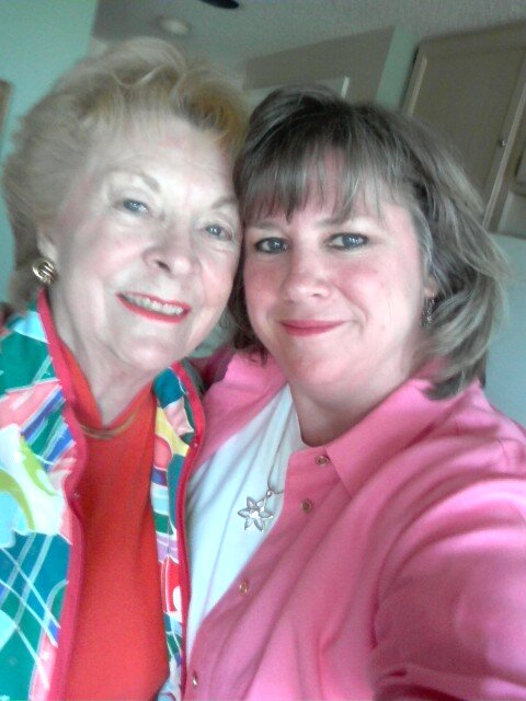 LolaMamaL's profile picture. 