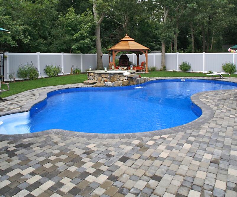 rideaupools's profile picture. 