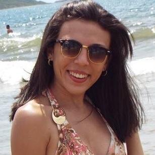 Nossas dúvidas são traidoras e nos fazem perder o que, com frequência,poderíamos ganhar,por simples medo de arriscar. 
           Shakespeare