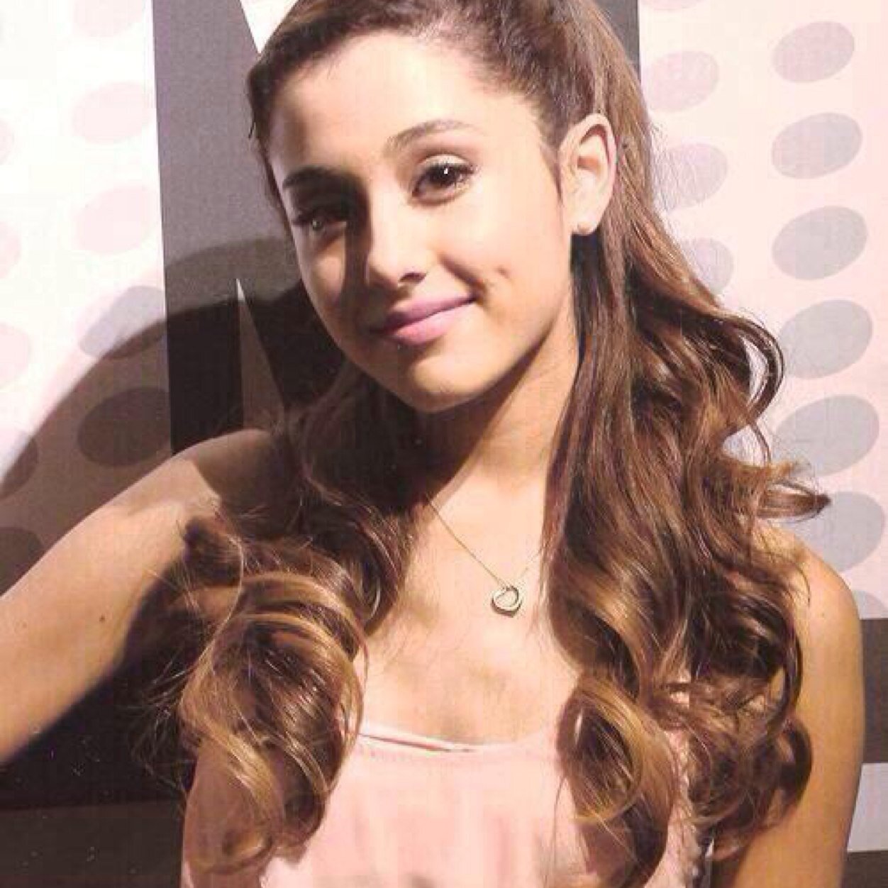 bethanysariana's profile picture. 