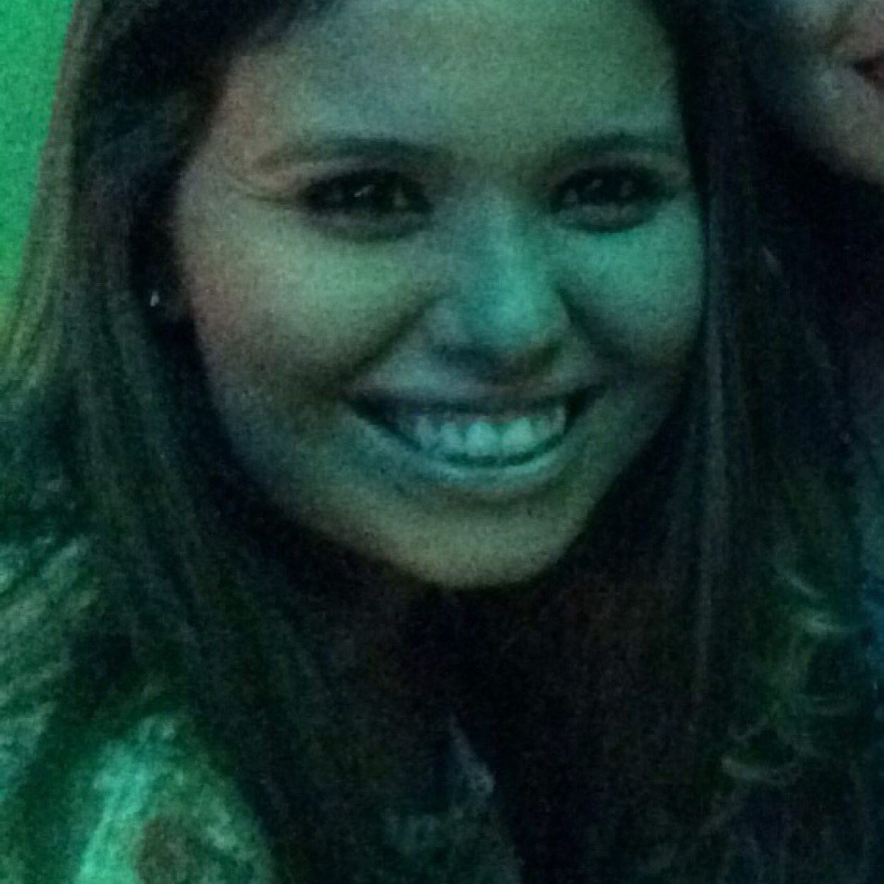 Fê...liz :)
