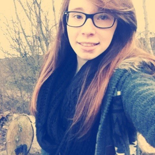 Jamais personne ne lit de toute facon. |3]