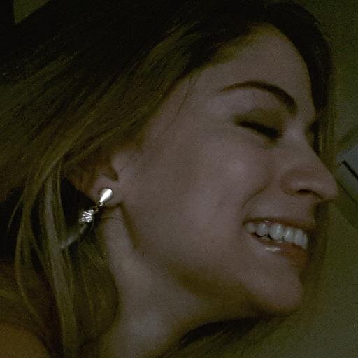Decifra-me, mas não me defina. Eu posso te surpreender.