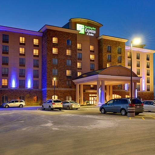 The Award Winning IHG hotel across from the Farmers Market and Outlet Mall. Enjoy our Indoor Heated Pool, Free Hot Breakfast, Free Parking and more.