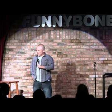 MaddLaffsComic's profile picture. 