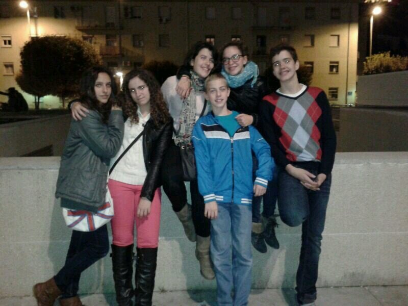 Albertyni's profile picture. Me encanta escribir, leer, escuchar musica, salir con mis amigos...