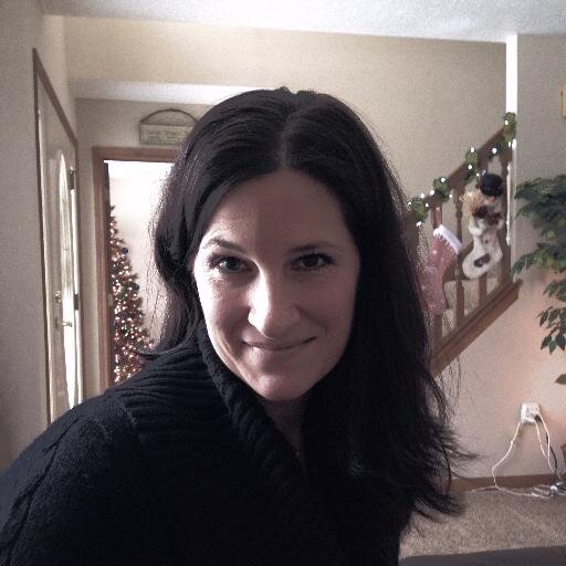 TrendyHeather's profile picture. I'm passionate about what I do and I love making these beautiful, unique LED brooch bouquets! I look forward to being a part of your special day!