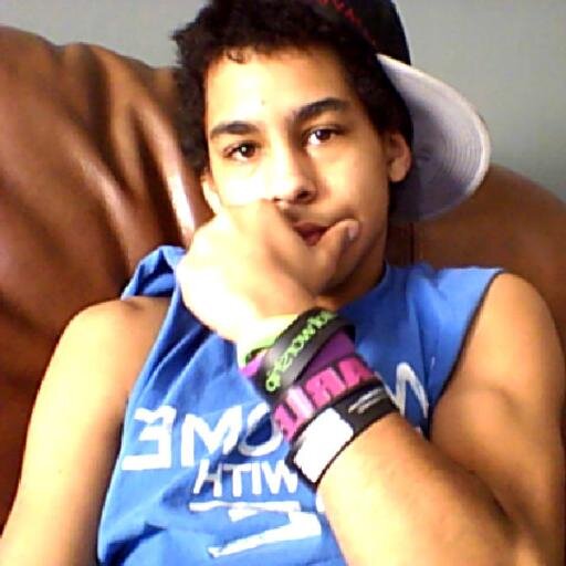 hstoutd5's profile picture. Up comin rapper kid twist workin on my mixtape gonna b some icy bars dont mis it and im lookin 4 a hook up with records and mics and stuff this is a real rapper