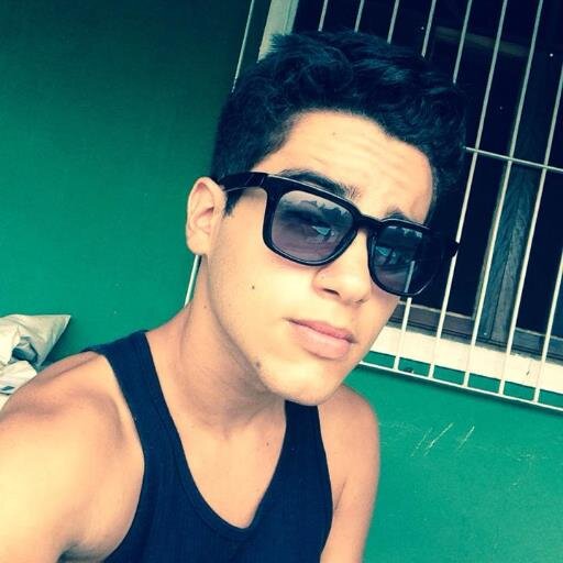 Viva o hoje sem pensar no amanha (= - \ snap - andrejunior9 


013