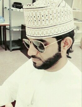 ثق بنفسك وابتسم دائما، وتوكل على الله...
