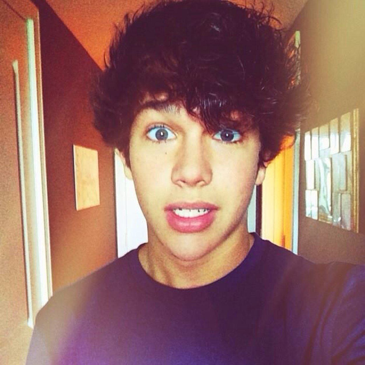 French update account about Austin Mahone Buy HEART IN MY HAND on iTunes https://t.co/HCwh7Nkoic