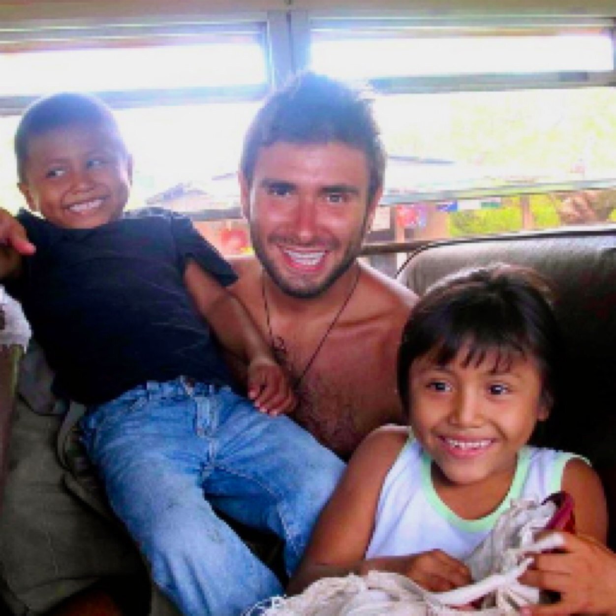 ale_bidattista's profile picture. scrivo e viaggio ma non ho ancora capito se scrivo per scrivere o viaggio per viaggiare.