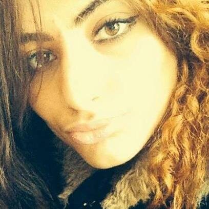 DouuniaBagneuux's profile picture. 