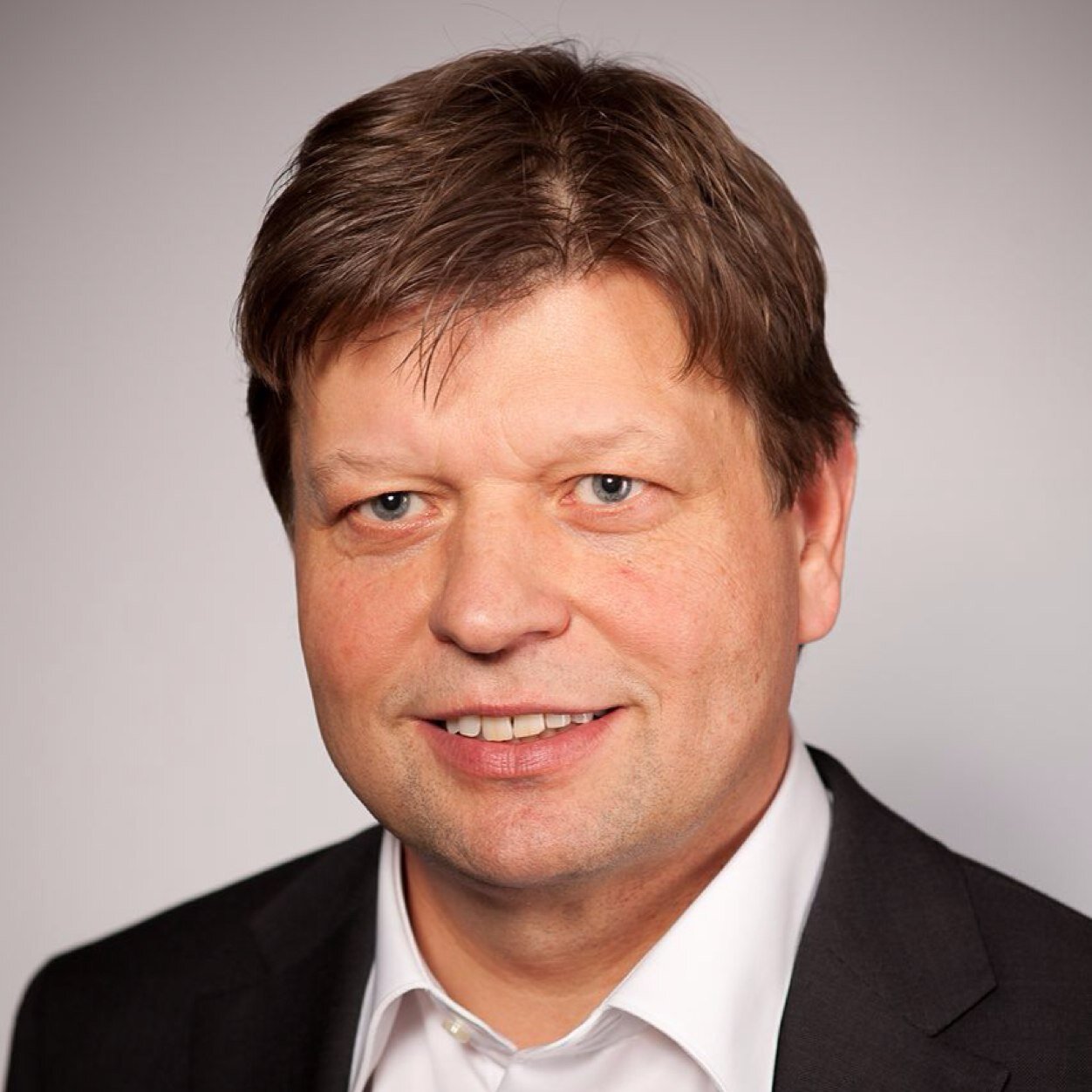 lid CDA , Financieel manager, bestuurder.