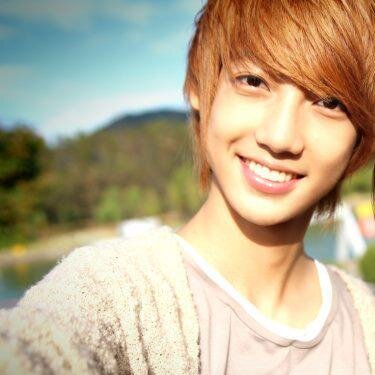 영민 ; April 24, 1995 ; The older twin