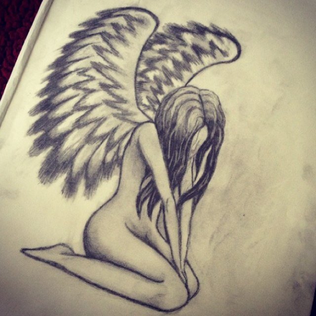 bcuz_im_broken's profile picture. 