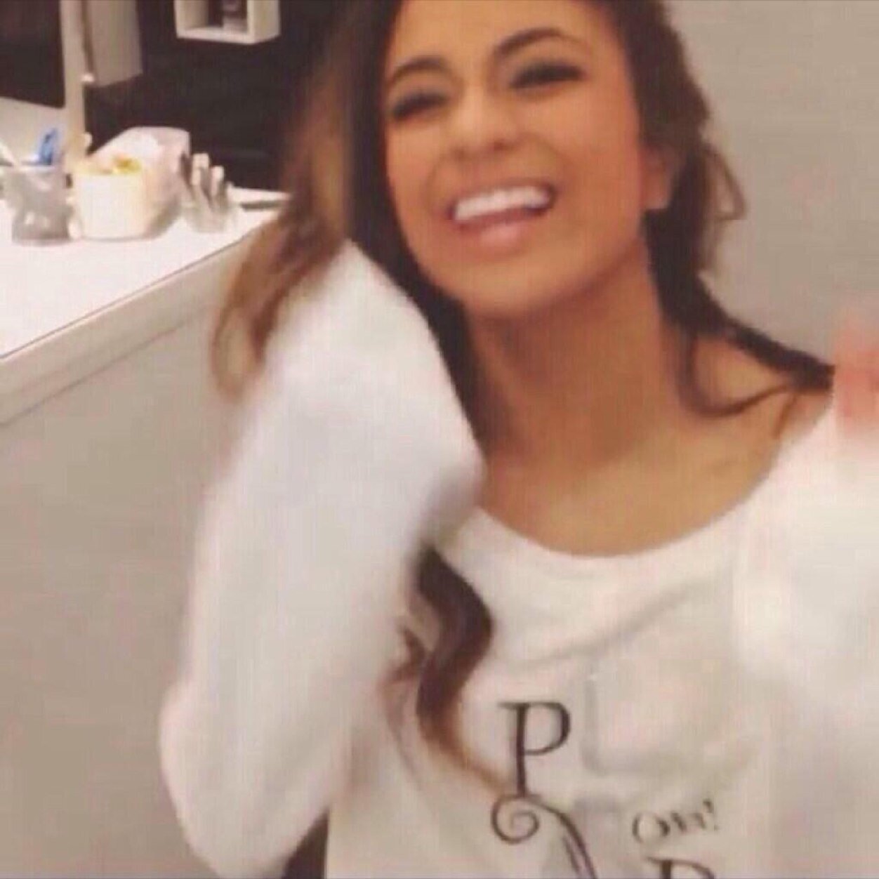 Hey guys. So i gave you this free follow. Please follow @dangdinah @dangdinah. Thanks if you already follow me(: