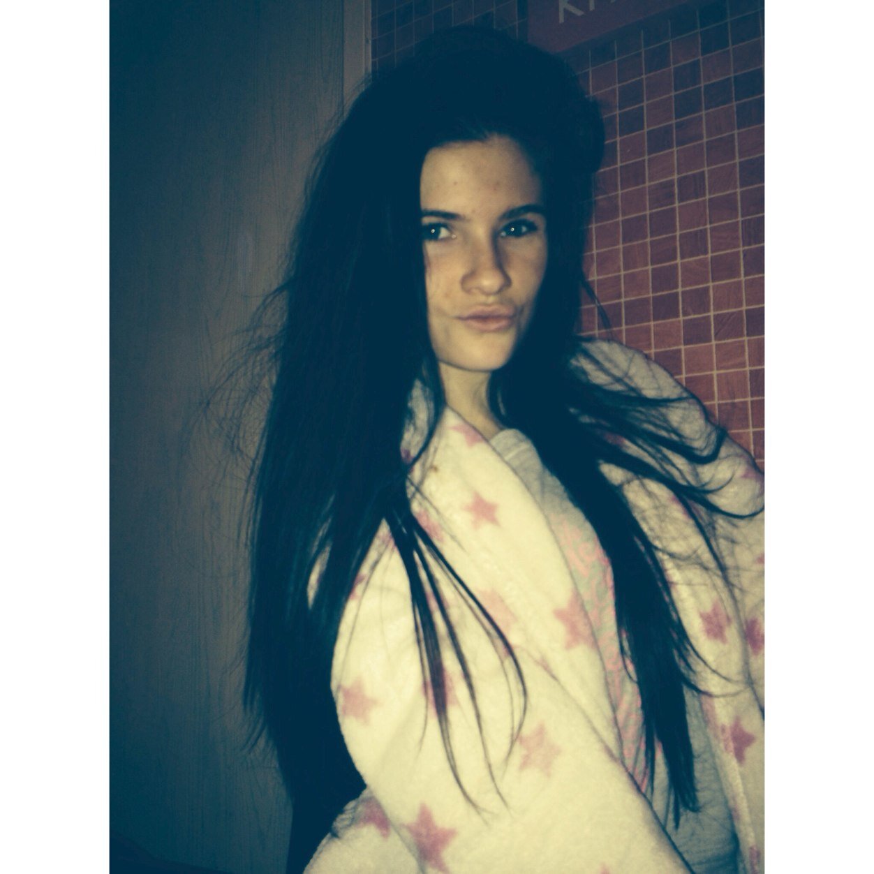 I follow back guyssxo