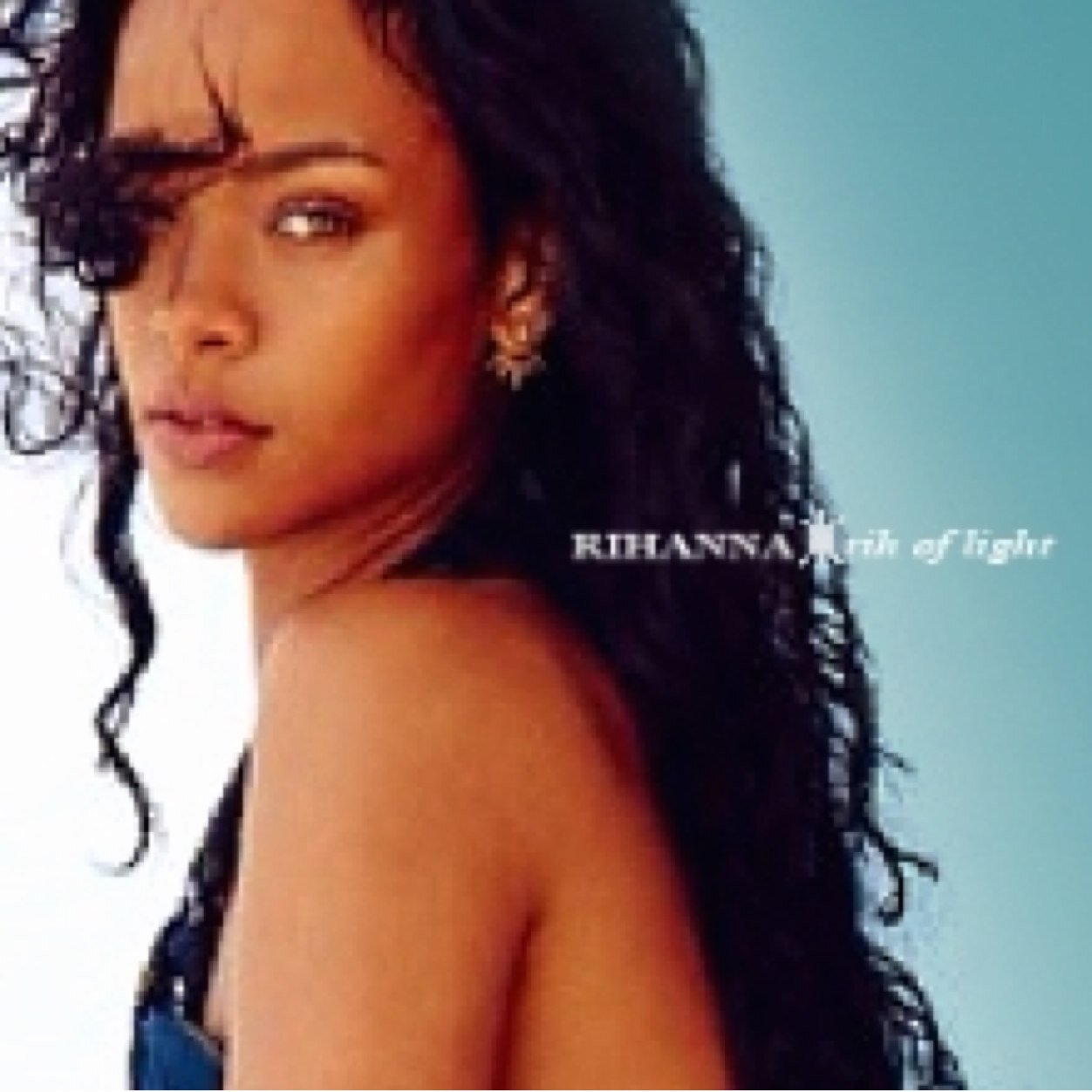 Throwing Shade and snatching weaves since 2005 | | Download '#LOVEJO' http://t.co/T2YJkssri7