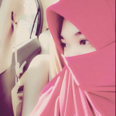 AndiHildha's profile image