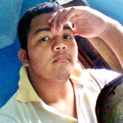 SOY  JAVY... AMIGO.. COMPAÑERO, HERMNO... MEDICO EN FORMACIÓN ME GUSTA EL CORAZON HUMANO Y LE HECHO MUCHAS GANAS A TODO!!