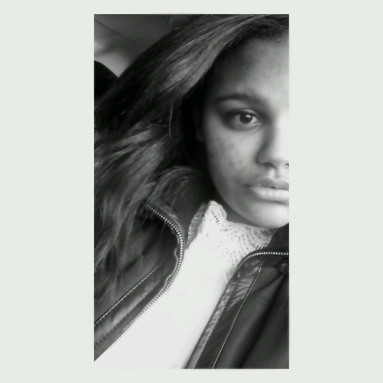 Directioner ♥ ~ 17 Years old ~ loves dancing ~ Normal is over rated.  insta; imchas_