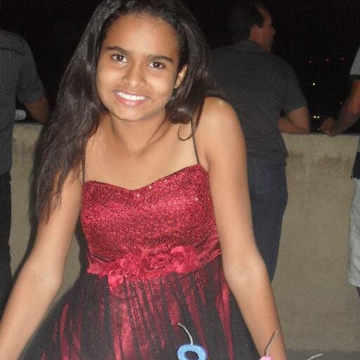 amo fazer compras,e principalmente ver tv