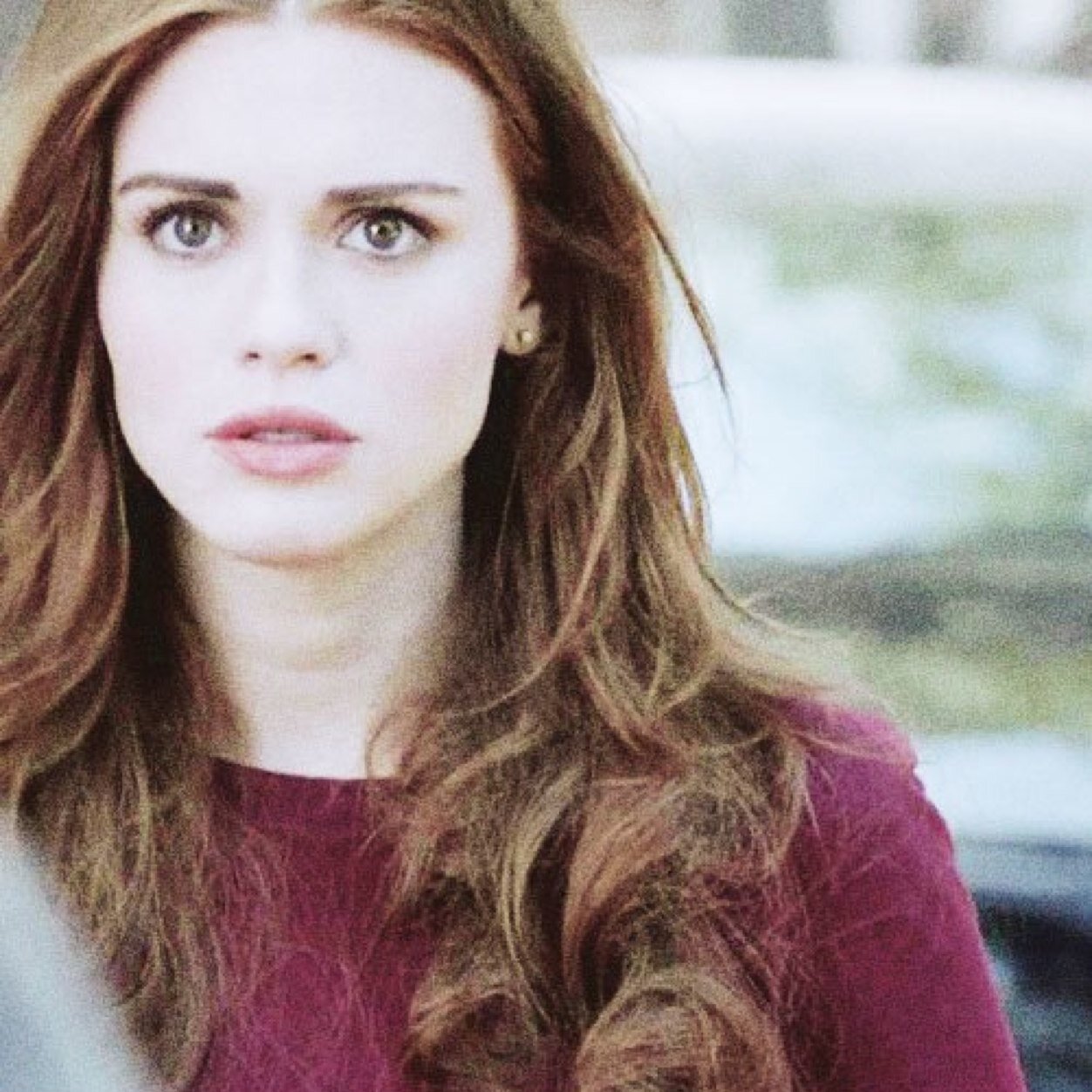 Golden girl with a golden heart, always on the run. [[#TW || #DI]]