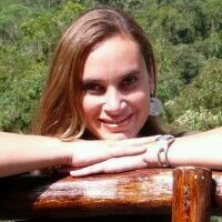Médico Oftalmólogo/ Especialista en cirugía de Catarata y Córnea