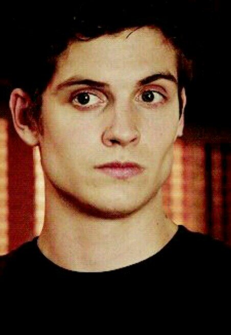 I'm isaac, im a werewolf, I trust scott. [TW,RP,Bi,claimed] Taken by @Liam_McCall1