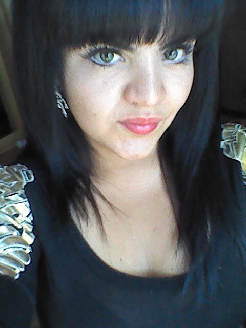 Mm soy super buena onda super sociable amo la musik simplemente unika