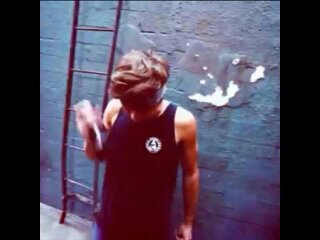 Cuenta dedicada a Ashton Irwin y ____ (tú) || Hechos, imaginas, entrevistas... Encontraras en FAVORITOS