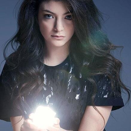 Source for the latest updates on Lorde. Buy her album here: http://t.co/yAChK6RIk9 Thanks lads :)