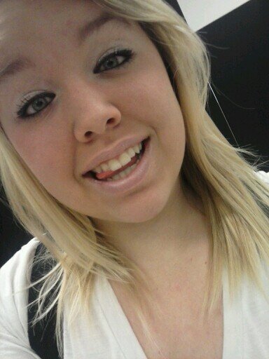 Instagram: Laurenn_1998 kik: lauren_52698