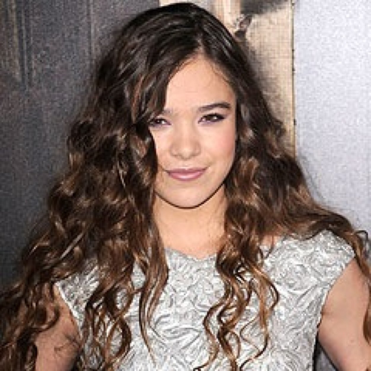 Sup?Im valerie marcus' twin sister!Mess with me i mess you up with my bionics,got it?Singer,Actress,and,A loving daughter and a Mommy!! #Rp