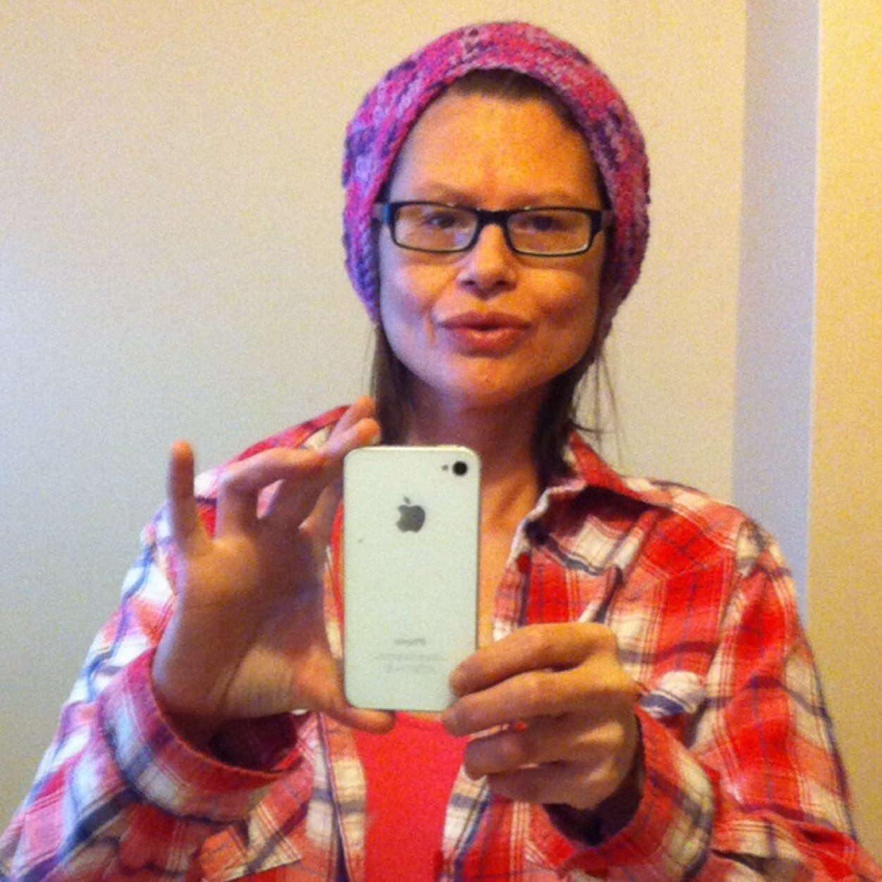 sark_kim's profile picture. Hey everyone this is little kim from pei bideford check out my facebook post im in a contest in chtown called christens what not to wear kim j sark vote 4 me pz