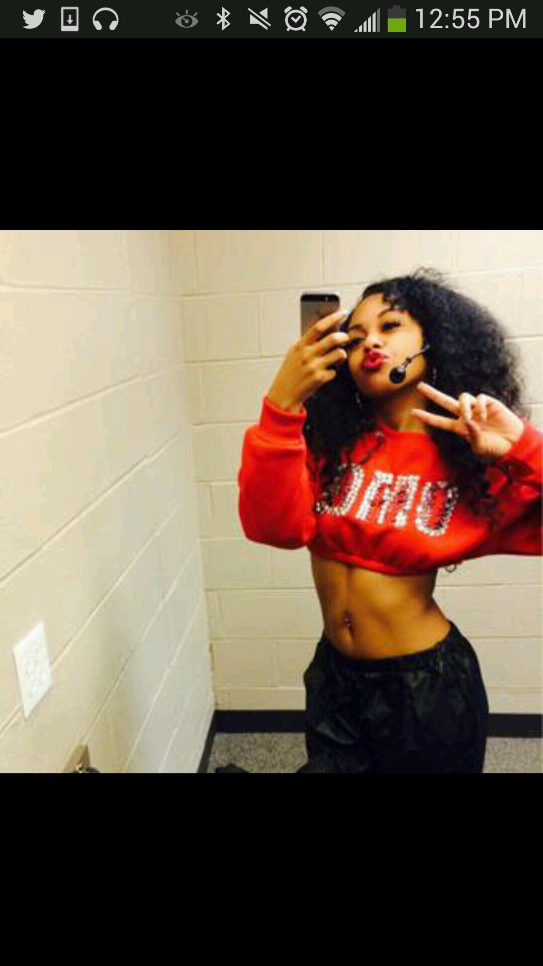 This is a fan page !!!! Not the real beauty if you want the real beauty follow her @beauty_omg !!!! so yea thats it and good-bye!!!!!!