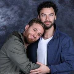 I love and adore Dean O'Gorman & Aidan Turner! What is there not to love? If you love them too, then feel free to follow! Follow back fans! Hobbit & LOTR fan!