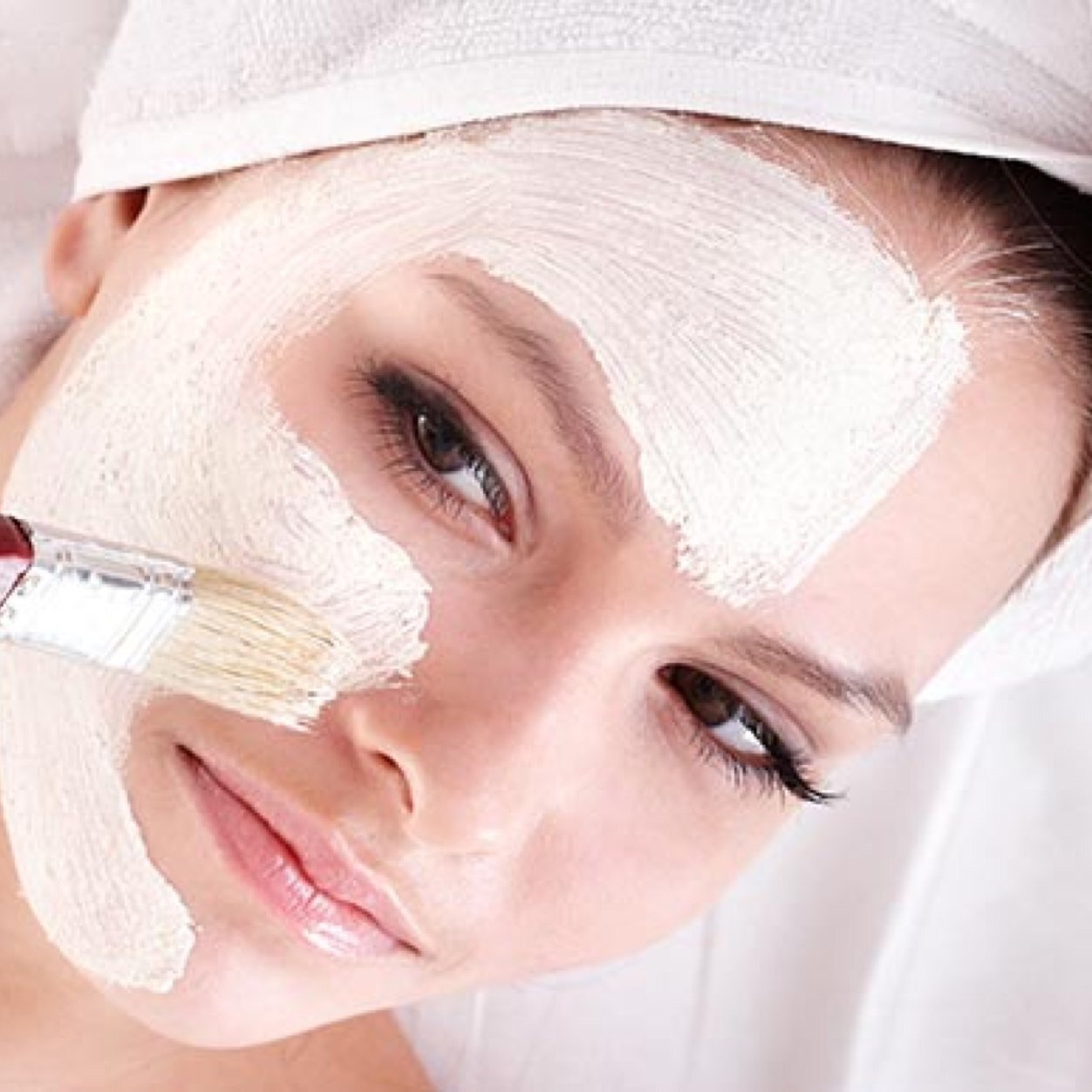Cosmetologa especislista para el cuidado de tu piel