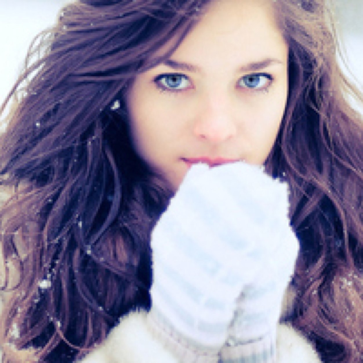 Hi im pheobe follow me amd ill follow you back im awsome and gorguess