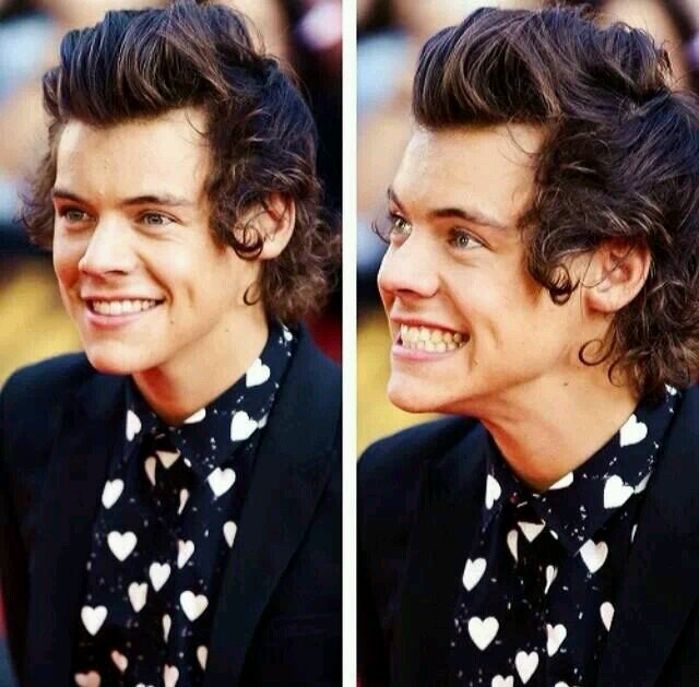 Fc dedicado a banda One Direction e a banda Fly! Espero que gostem. Dona: Lari/@LarissaAlves003