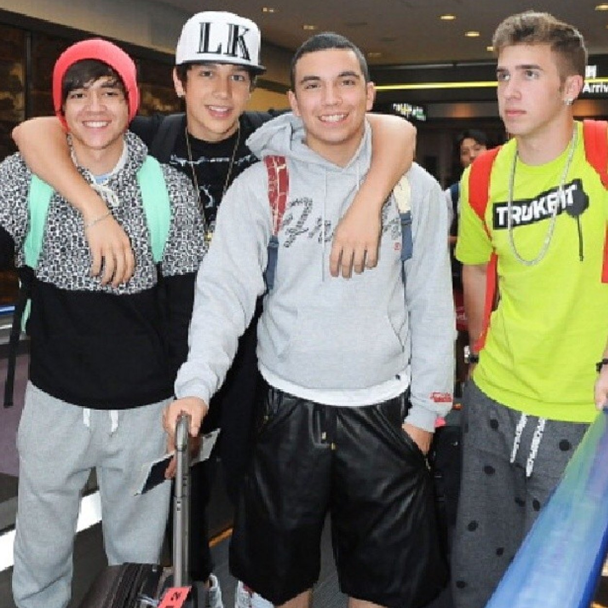 Account for mahomies -foolish4- Austin Alex Robert Zack