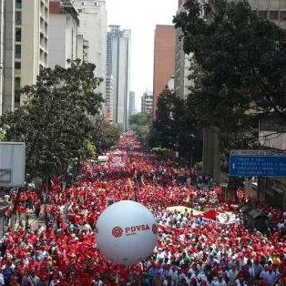 Los Trabajadores de PDVSA estamos resteaos con Nicolas Maduro el Primer Presidente Chavista! Seguiremos Venciendo con el legado del Comandante Chavez!