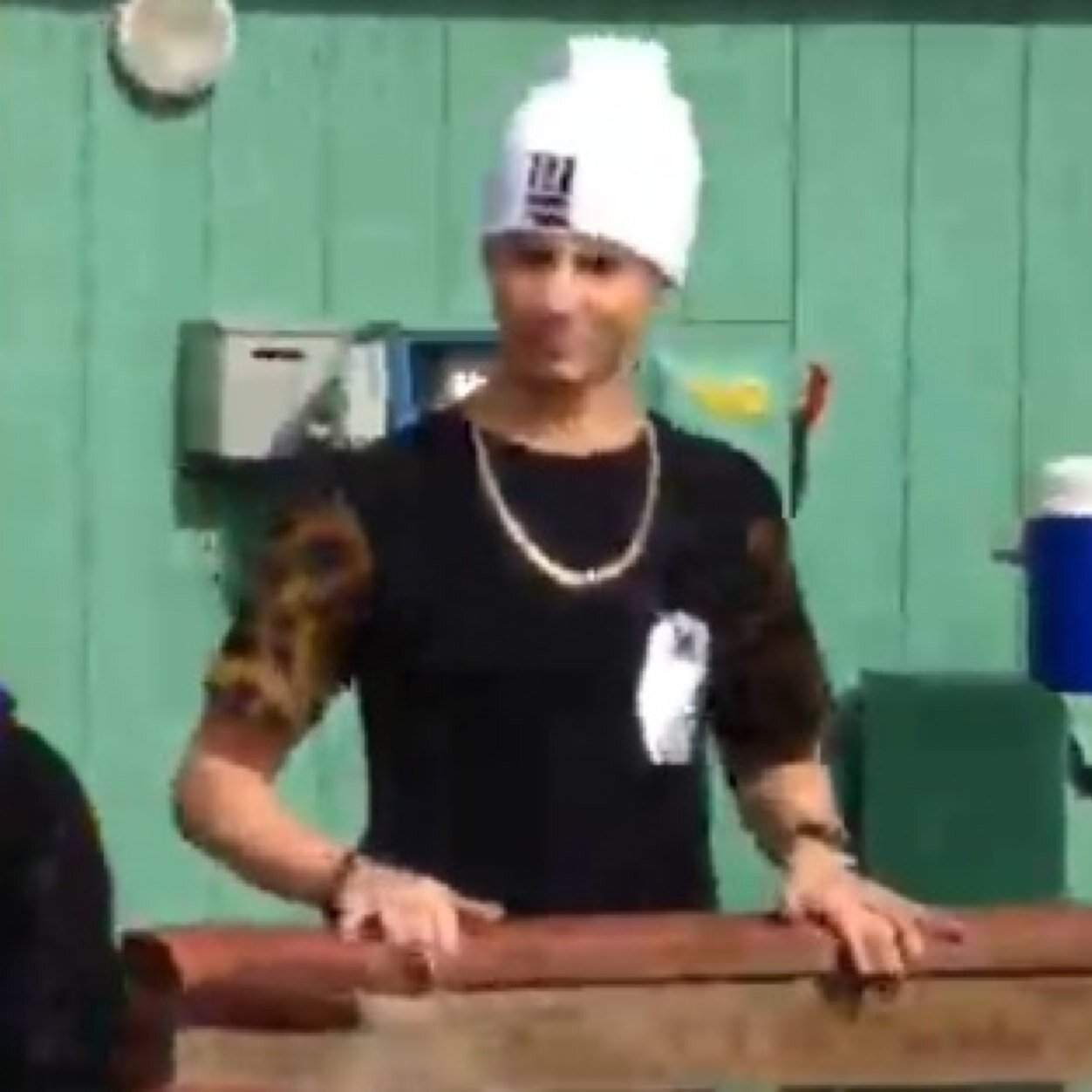 follow @caniffsunshine