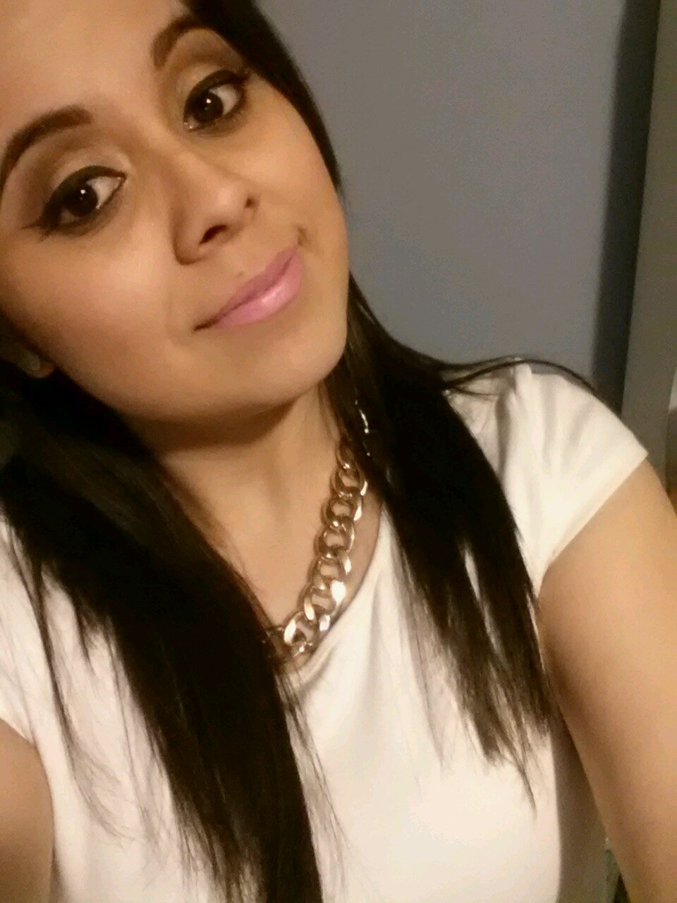 Just a simple girl who likes having fun.
& tweeting