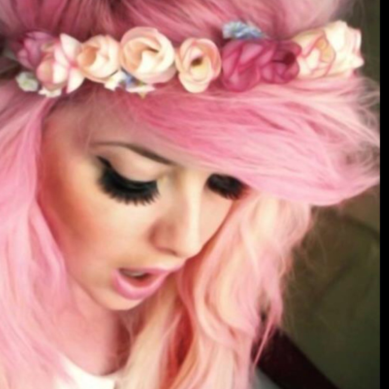 {Demi-God/Taken/Rp} Hey my names skylar! daughter of Iris,godess for the rainbow. @Luna_TWD_BAMF is my ray of sunshine