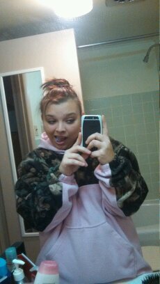 im 19 im a jeep girl love playing in the mud and i have an amazing boyfriend   #angelsupportsystem