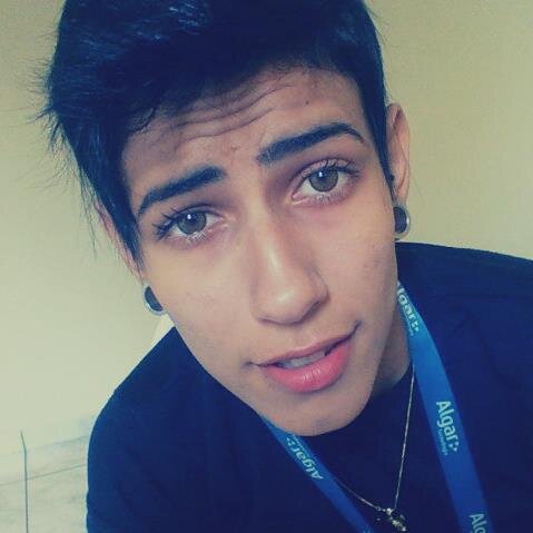 Para sempre é muito tempo. O tempo não pára! Só a saudade é que faz as coisas pararem no tempo.