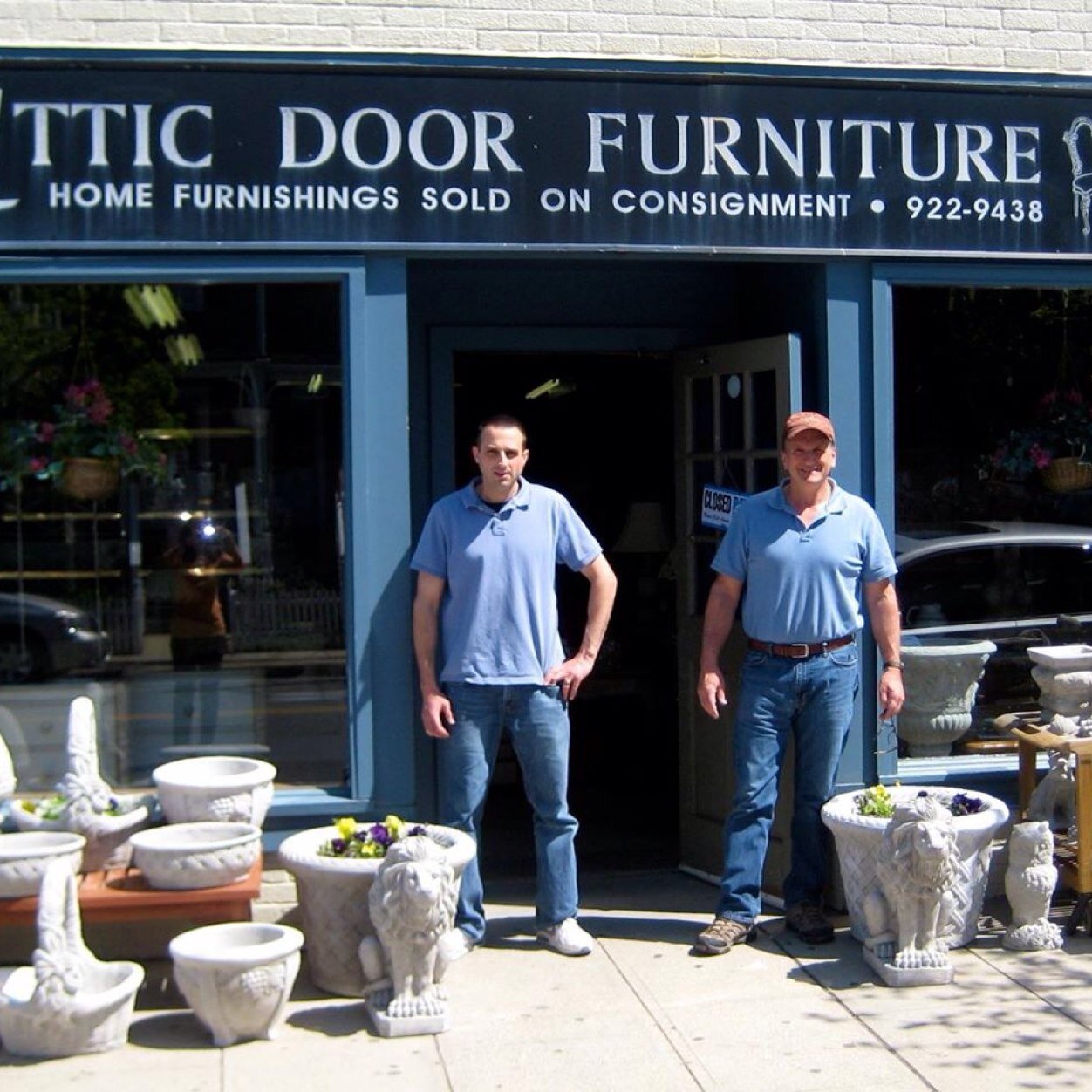 Dedicated to selling home furnishings on consignment for over 40 years in Oyster Bay, NY. Our prices are unbeatable and pick-ups are free! Follow us on Facebook