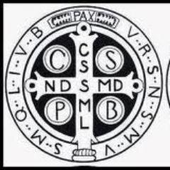 Economista UC MSc UCV. Me dedico a sembrar el pensamiento crítico, la defensa de los valores y la democracia. profesora UCV